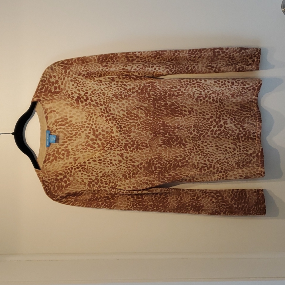 White & Warren thin cashmere long sleeved sweater size M